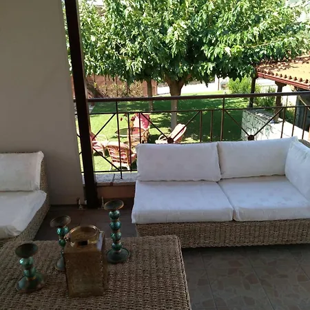 Spiti Loggos Apartament Longos (Achaea)